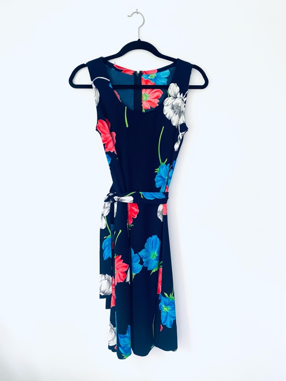 Vintage Sleeveless Navy Floral A-Line Dress with Belt.